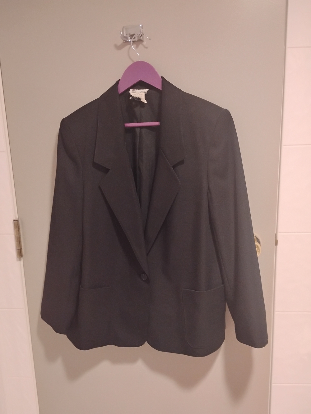 Women's Black Single-Button Suit Jacket